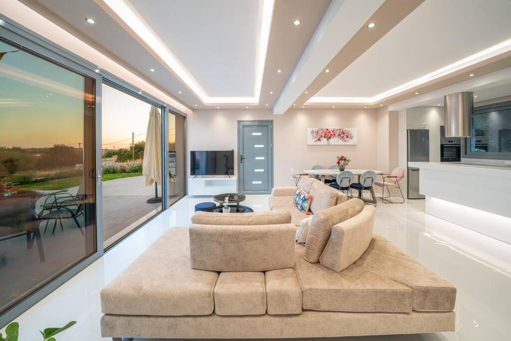 Villa Laide Karavádhos Exteriör bild